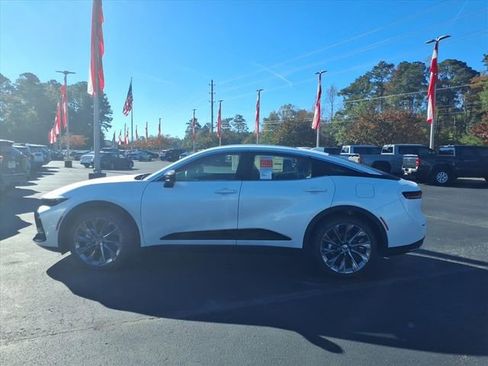 New 2026 Toyota Crown Limited w/ Advanced Technology Package image 3