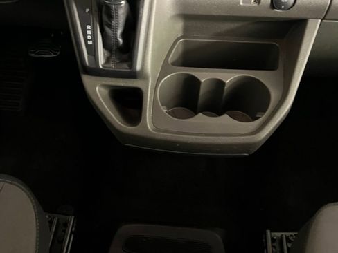 Used 2023 Ford Transit 350 XLT image 32