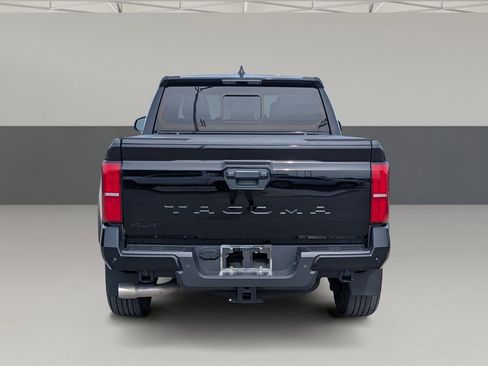Used 2024 Toyota Tacoma TRD Sport w/ TRD Sport Upgrade Package AWD/4WD image 10