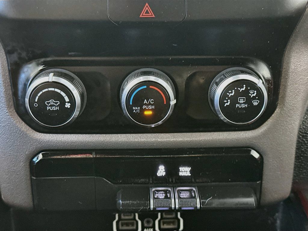 Used 2020 RAM 1500 Rebel AWD/4WD image 18