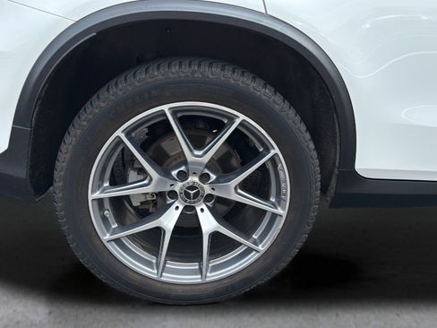 Used 2020 Mercedes-Benz GLC 300 4MATIC image 14