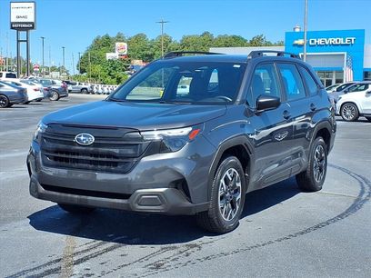 Used 2025 Subaru Forester w/ Convenience Package #1