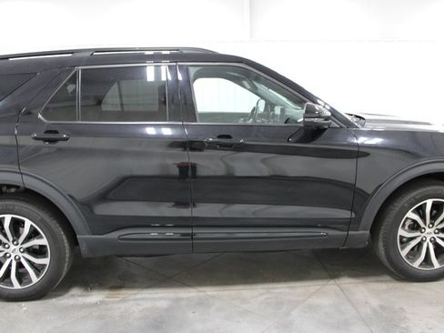 Used 2025 Ford Explorer ST-Line AWD/4WD image 11