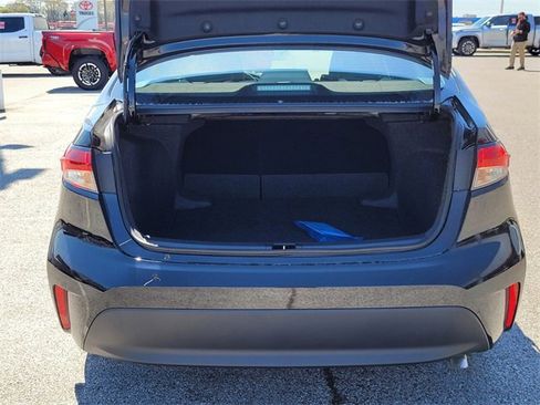 Used 2025 Toyota Corolla LE image 11