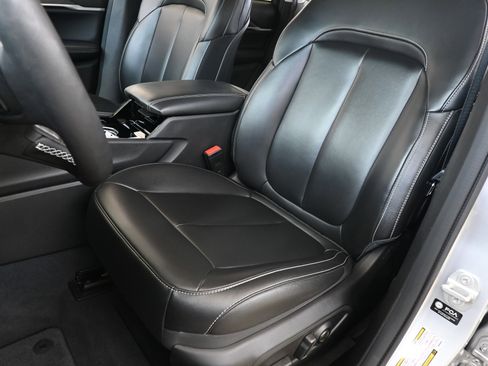 Used 2023 Jeep Grand Cherokee 4WD 4xe image 17