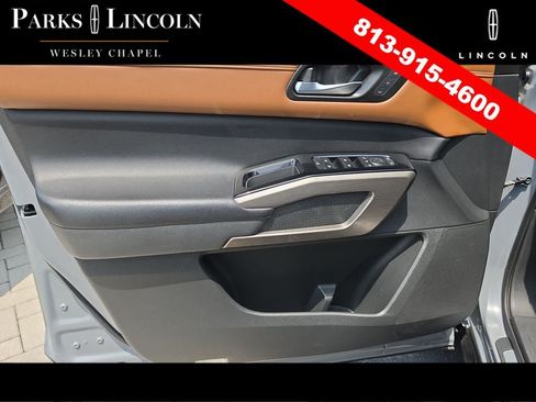 Used 2022 Nissan Pathfinder Platinum AWD/4WD image 17