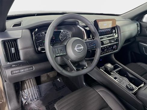 Certified 2024 Nissan Pathfinder Rock Creek AWD/4WD image 9