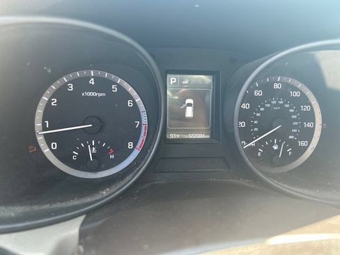 Used 2017 Hyundai Santa Fe Sport FWD image 19