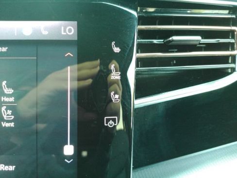Used 2022 Jeep Grand Wagoneer Series III w/ Rear Seat Video Group 1 AWD/4WD image 54