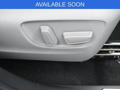Used 2022 Toyota Highlander Limited AWD/4WD image 38