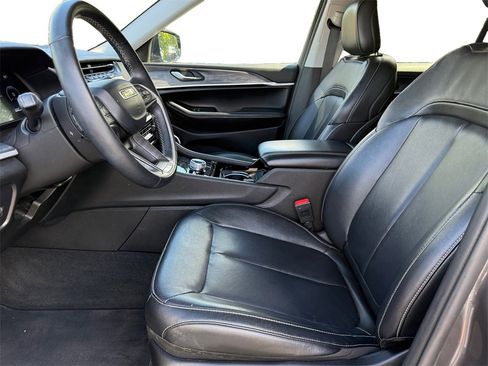 Certified 2021 Jeep Grand Cherokee L Limited image 9