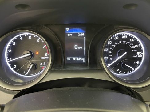 Used 2024 Toyota Camry SE image 22