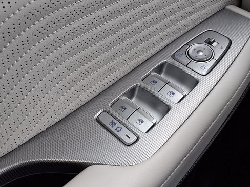 Used 2024 Hyundai Palisade Calligraphy FWD image 19