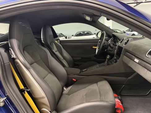 Used 2023 Porsche 718 Cayman GT4 RS RWD image 26