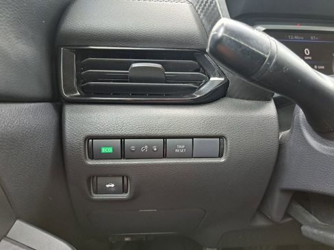 Used 2024 Nissan Sentra SV FWD image 15