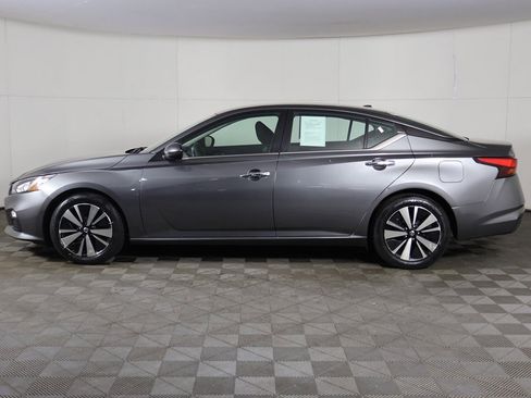 Used 2022 Nissan Altima 2.5 SV image 14