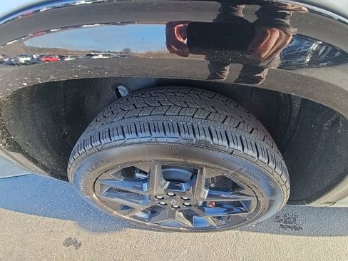 New 2026 Chevrolet Traverse RS w/ LPO, Floor Liner Package image 11