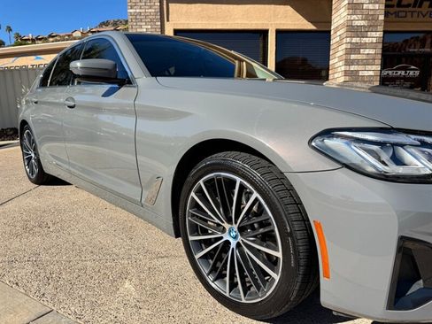 Used 2022 BMW 530e xDrive 530e xDrive w/ Premium Package image 21