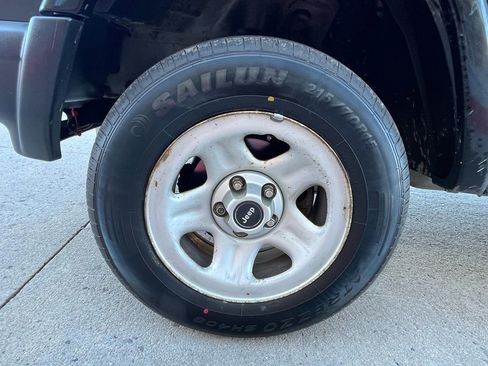 Used 2000 Jeep Cherokee Sport image 26