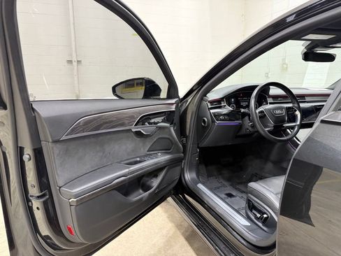 Used 2022 Audi A8 L 3.0T AWD/4WD image 32