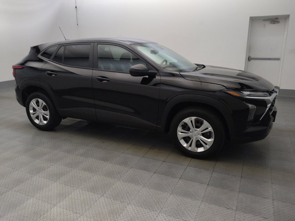 Used 2024 Chevrolet Trax LS FWD image 11