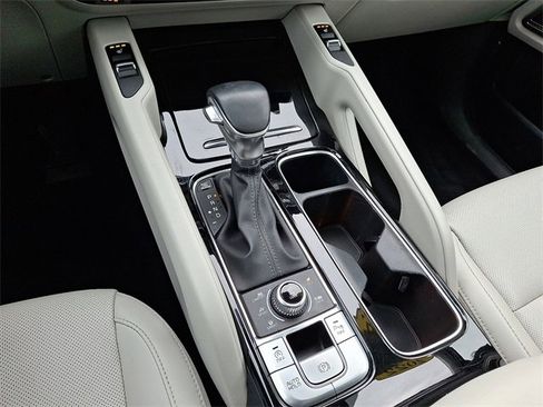 Used 2022 Kia Telluride S image 15