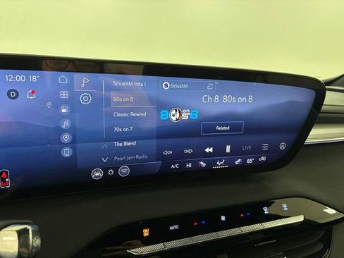 Used 2025 Buick Enclave Preferred w/ Super Cruise Package image 26