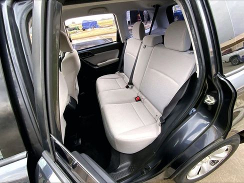 Used 2018 Subaru Forester 2.5i image 19