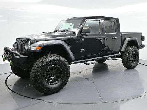 Used 2020 Jeep Gladiator Rubicon AWD/4WD image 3