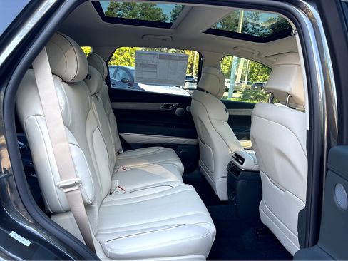 New 2026 Genesis GV80 3.5T Advanced image 18