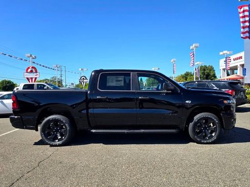 New 2026 RAM 1500 Express AWD/4WD image 7