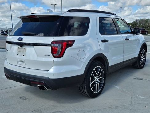 Used 2016 Ford Explorer Sport w/ Equipment Group 401A image 5