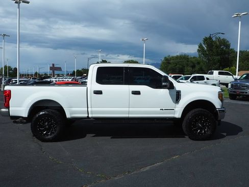 Used 2018 Ford F250 XLT AWD/4WD image 8
