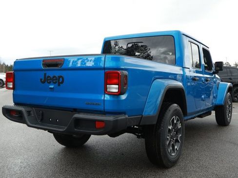 New 2026 Jeep Gladiator Sport image 6