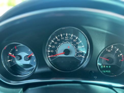 Used 2013 Chrysler 200 LX FWD image 15