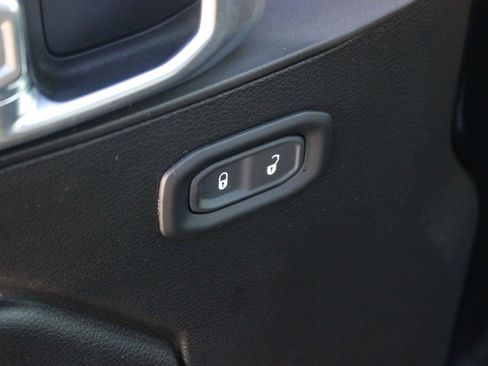 Used 2021 Jeep Wrangler Unlimited Sport AWD/4WD image 13