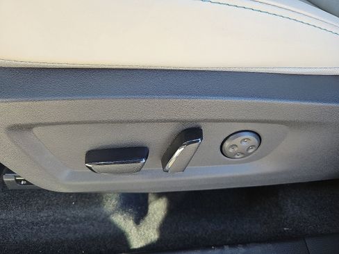 New 2026 Nissan Murano Platinum image 14