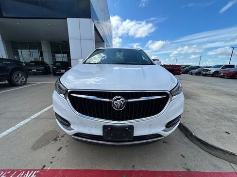 Used 2021 Buick Enclave Essence w/ Sound and Sites Package FWD image 5