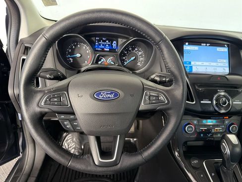 Used 2018 Ford Focus Titanium FWD image 13