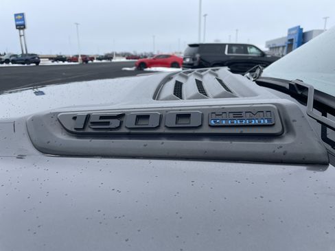 Used 2023 RAM 1500 Laramie image 30