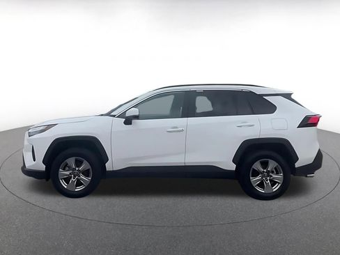 Used 2025 Toyota RAV4 XLE w/ Convenience Package AWD/4WD image 9