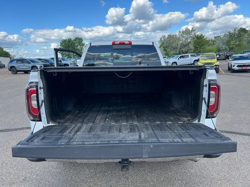Used 2018 GMC Sierra 1500 SLT AWD/4WD image 28