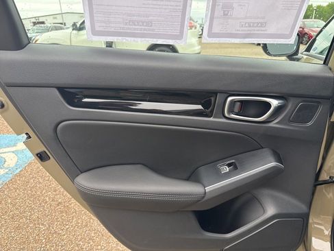 Used 2025 Honda Civic Sport Touring image 32