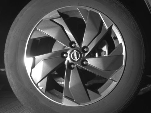 Used 2025 Nissan Rogue SV image 13