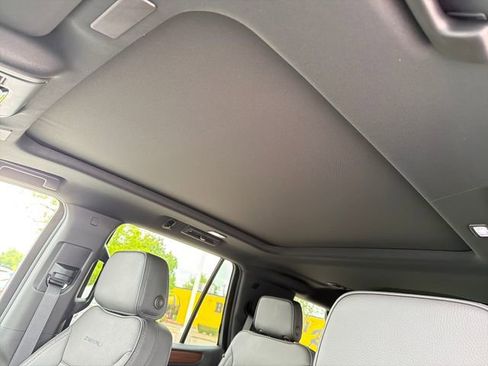 New 2026 GMC Yukon Denali w/ Sun & Power Step Package AWD/4WD image 15