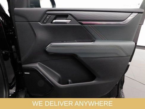 Used 2025 GMC Acadia AT4 w/ LPO, Floor Liner Package image 37