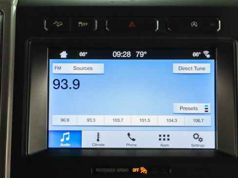 Used 2019 Ford Expedition XLT w/ Equipment Group 201A AWD/4WD image 20