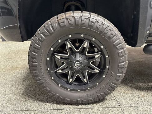 Used 2017 GMC Sierra 1500 SLT image 3