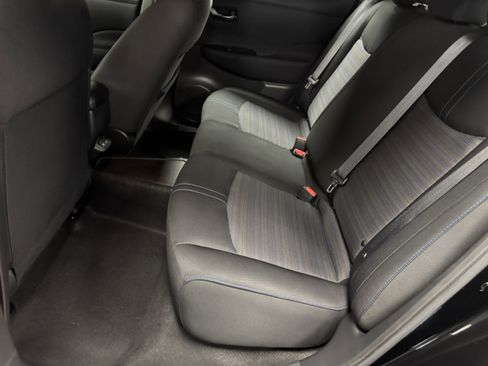 Used 2021 Nissan Leaf SV image 11