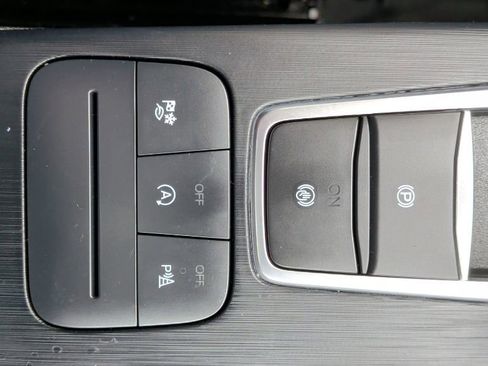 Used 2022 Ford Escape Titanium w/ Class II Trailer Tow Package image 22